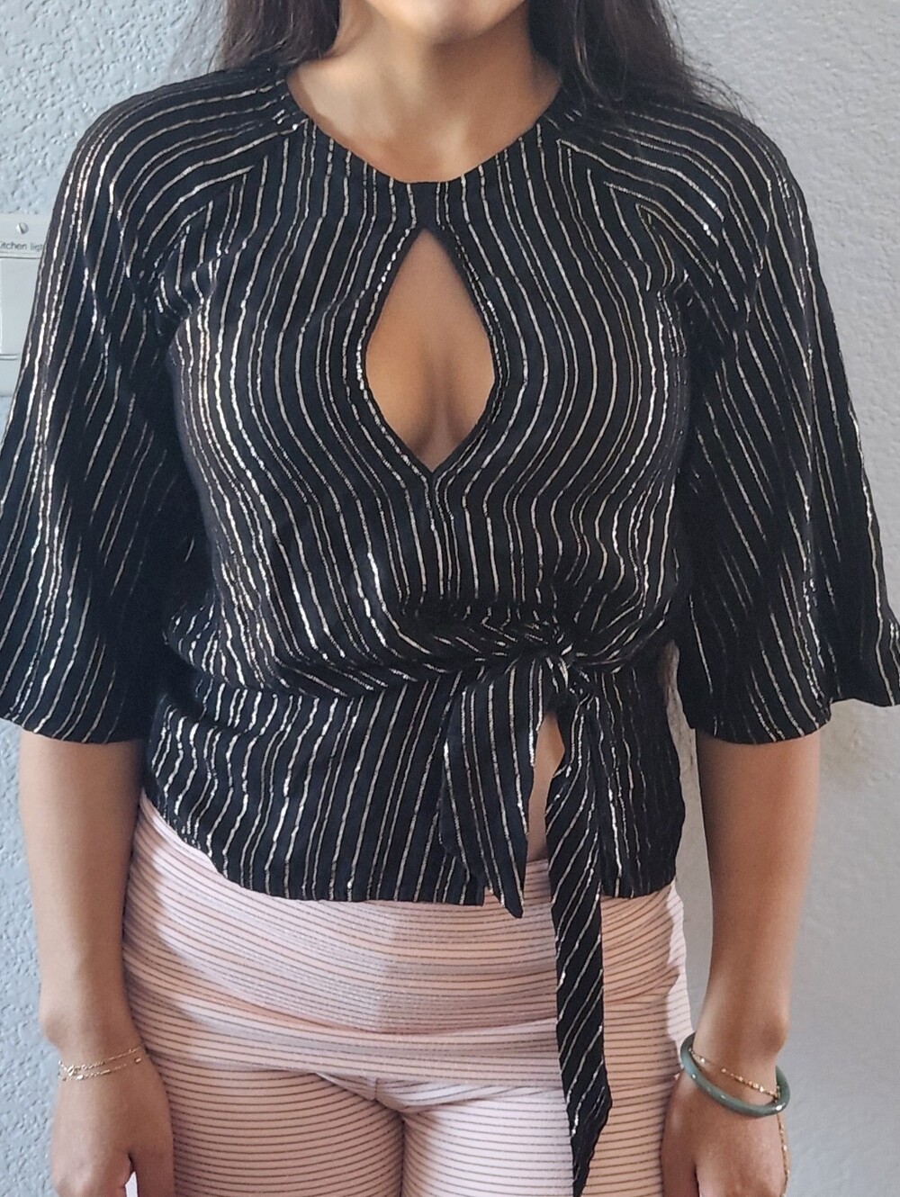 Express Gold Striped ¾ Sleeve Top Size XS - Picture 3 of 10
